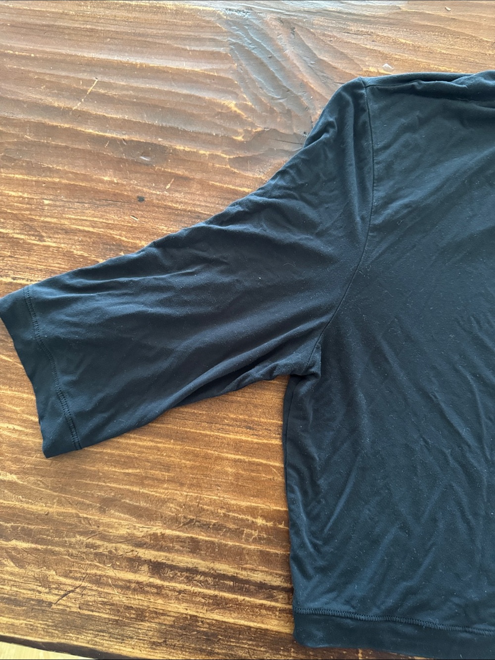 EUC lululemon Modal Relaxed-Fit Cropped Short-Sleeve Shirt Black 8 - Picture 5 of 5
